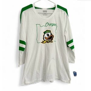 NWT Box Seat Clothing Co. NCAA Oregon Ducks Football Women’s V-neck Tee Size XL